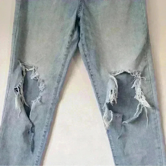 High Waisted Mom Jeans - Picture 2 of 4